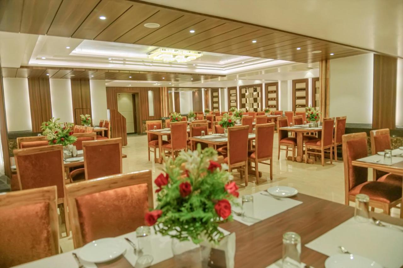 Hotel Hira Inn-10Mins From Railway Station & Bus Station Prayagraj Exterior photo