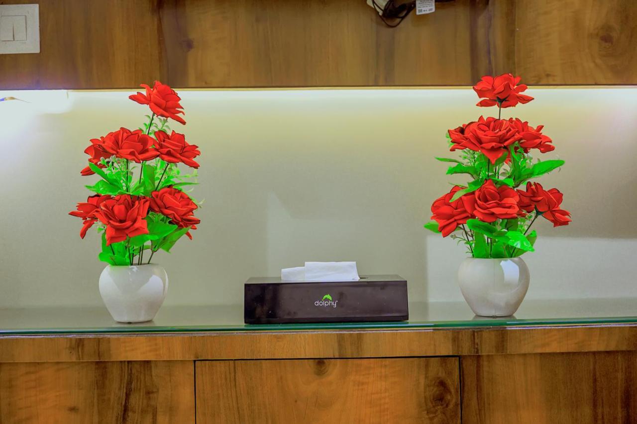 Hotel Hira Inn-10Mins From Railway Station & Bus Station Prayagraj Exterior photo