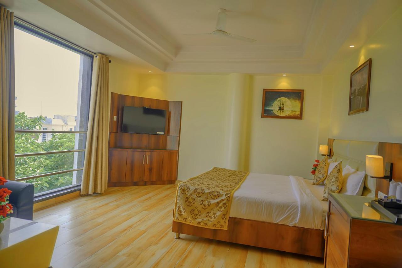 Hotel Hira Inn-10Mins From Railway Station & Bus Station Prayagraj Exterior photo