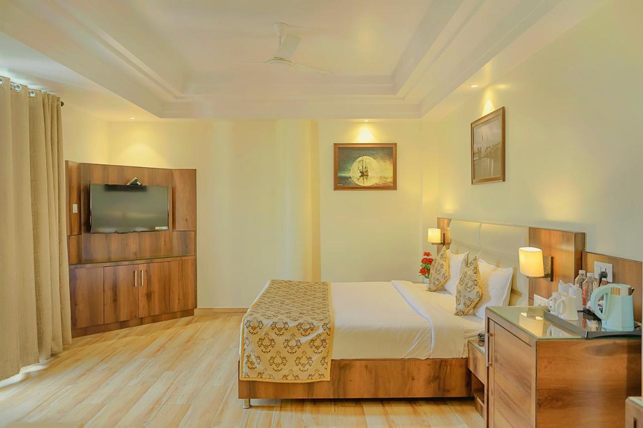 Hotel Hira Inn-10Mins From Railway Station & Bus Station Prayagraj Exterior photo